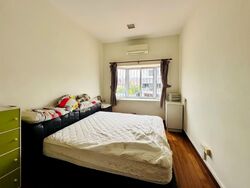 Sennett Estate (D13), Terrace #547290311